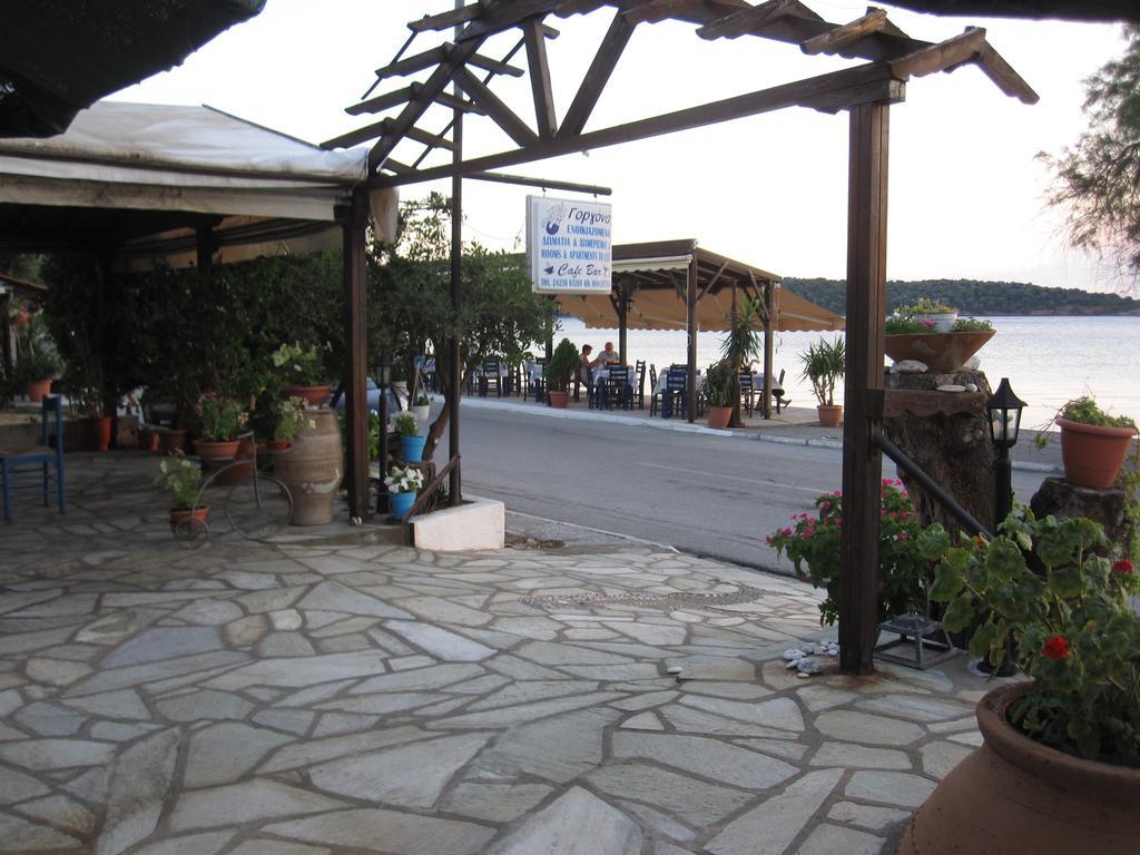 Gorgona Apartment Milina Exterior photo