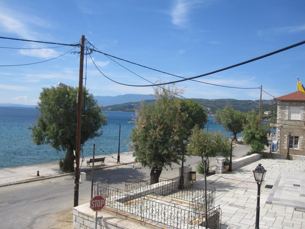 Gorgona Apartment Milina Exterior photo