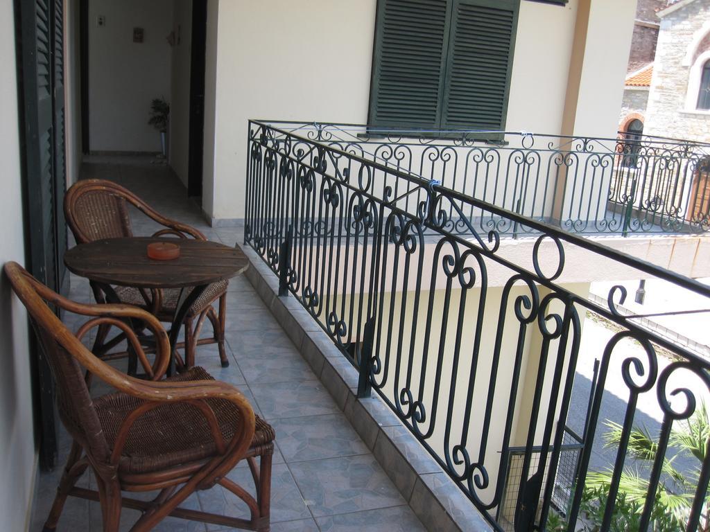 Gorgona Apartment Milina Exterior photo